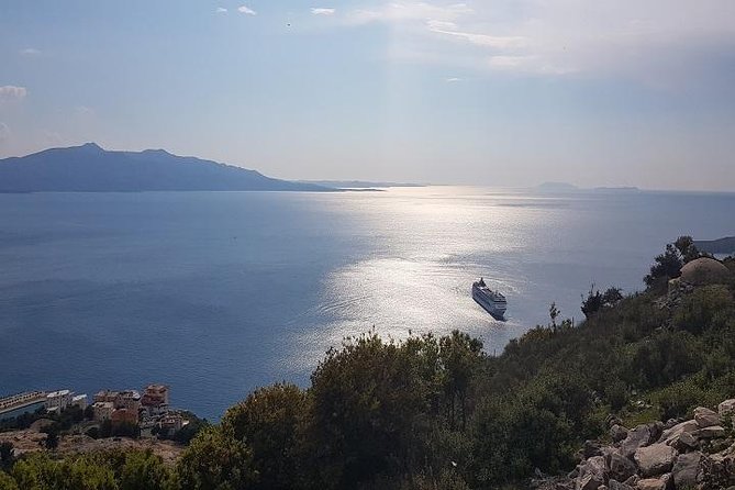 Visit The National Park of Blue Eye and The Fortress of Lekuresi - Stop 2: Fortress of Lekuresi and the views over Saranda