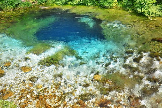 Visit The National Park of Blue Eye & Lekuresi castel - Stop 1: Blue Eye (Syri i Kaltër) and the 18-spring forest that fools your senses