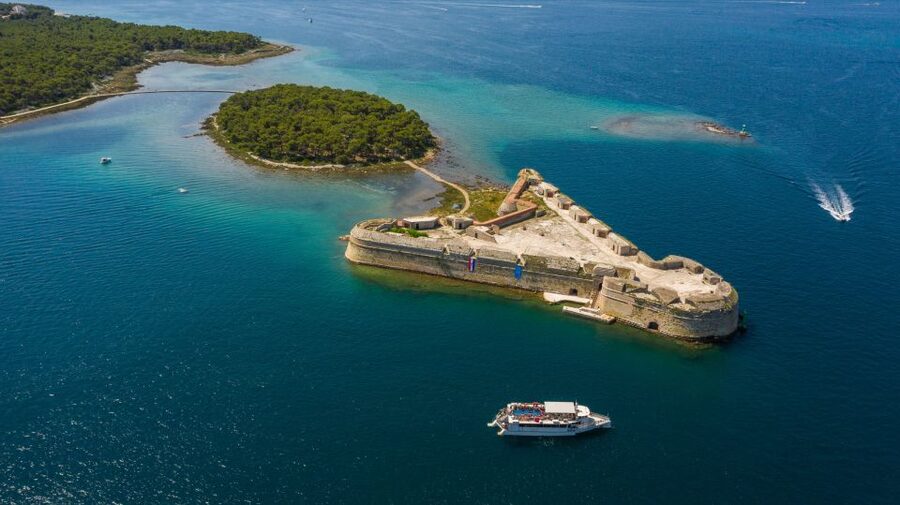 Vodice: Krka Waterfalls National Park Boat Tour - The guide vibe: friendly, multilingual, and good at keeping people moving