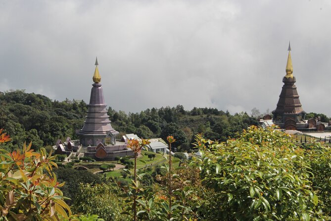 Wow! Doi Inthanon National Park Adventure, Lunch & Entry Included - Lunch and How the Day Stays Comfortable