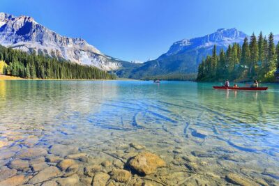 Yoho, Banff National Park, Okanagan Lake 4-Day Tour from VR - Day 1: Merritt wine stop, Kalamalka Lake colors, and the Revelstoke base