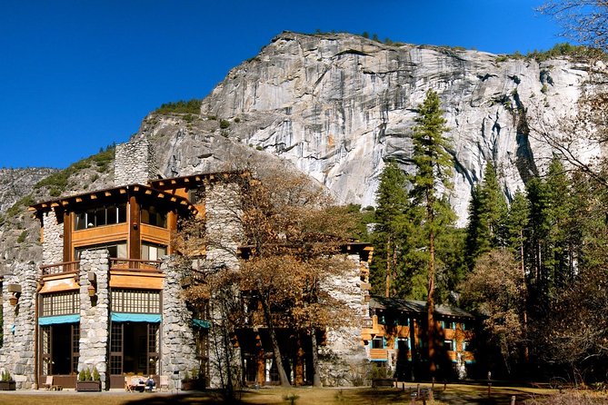 Yosemite National Park - One Way Trip - Entering Yosemite: a one-hour bus tour that hits the classics