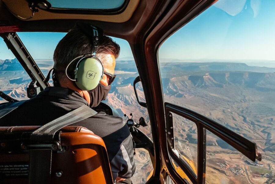 Zion National Park: 10- or 20-Minute Scenic Helicopter Tour - Choosing 10 vs 20 Minutes: How Much Time You Really Need