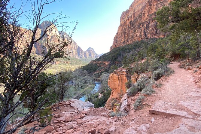 Zion National Park: Private Guided Hike & Picnic - Zion canyon, but timed right: the 7:00 am start in Springdale
